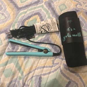 PYT mini hair straightener